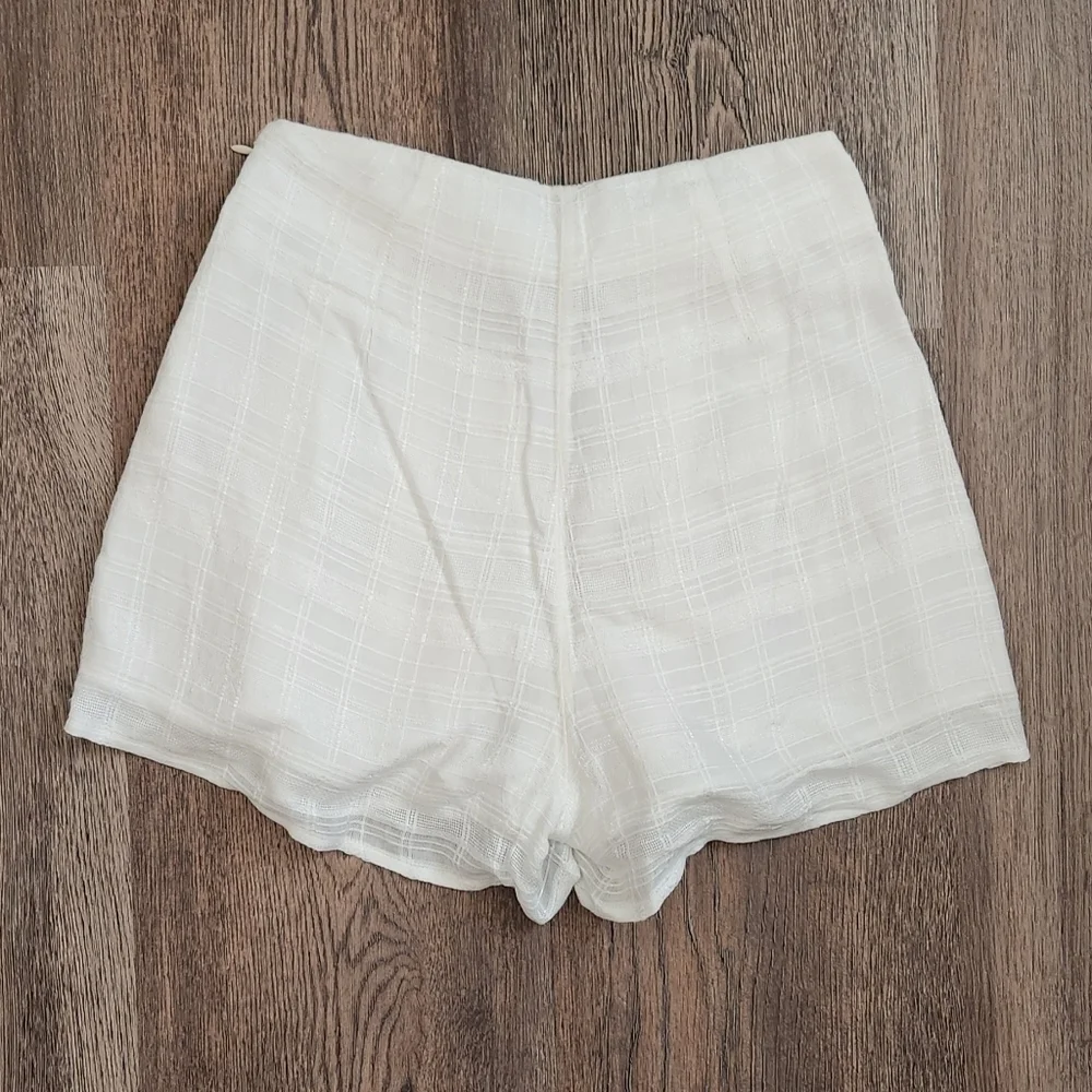 L*SPACE Shorts - Picture 8 of 10
